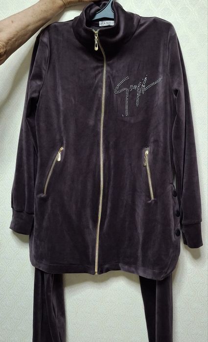 Спортивный костюм