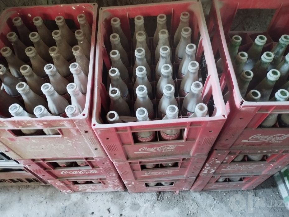 Продаётся бутылки от COCA COLA
