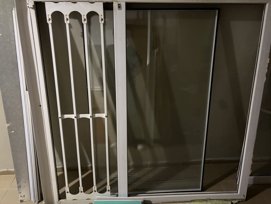Продам пластиковое окно 148х152 Б/У