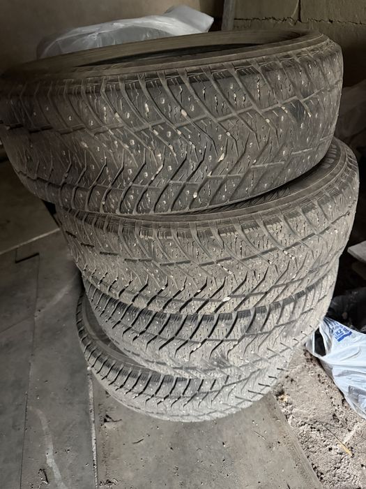 Продам резину R17