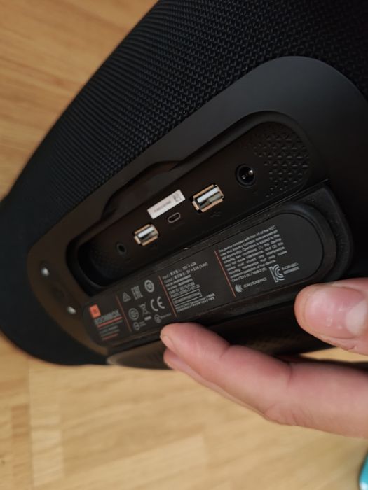 JBL BOOMBOX stare excelentă