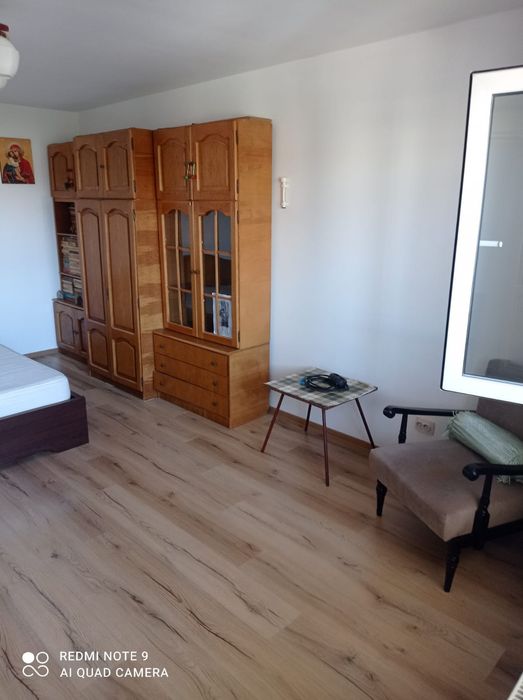 Inchiriez garsoniera