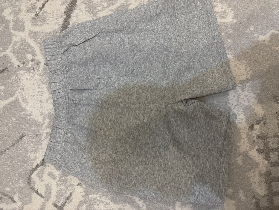 Продаю легкие шорты