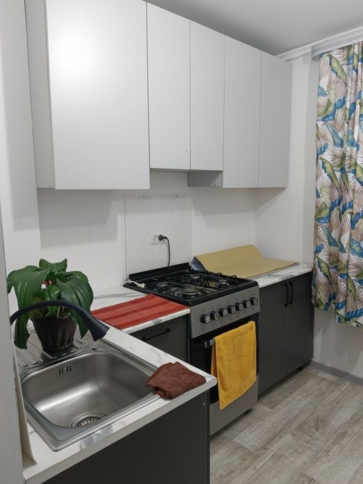 Продаётся квартира в центре шадрино 4