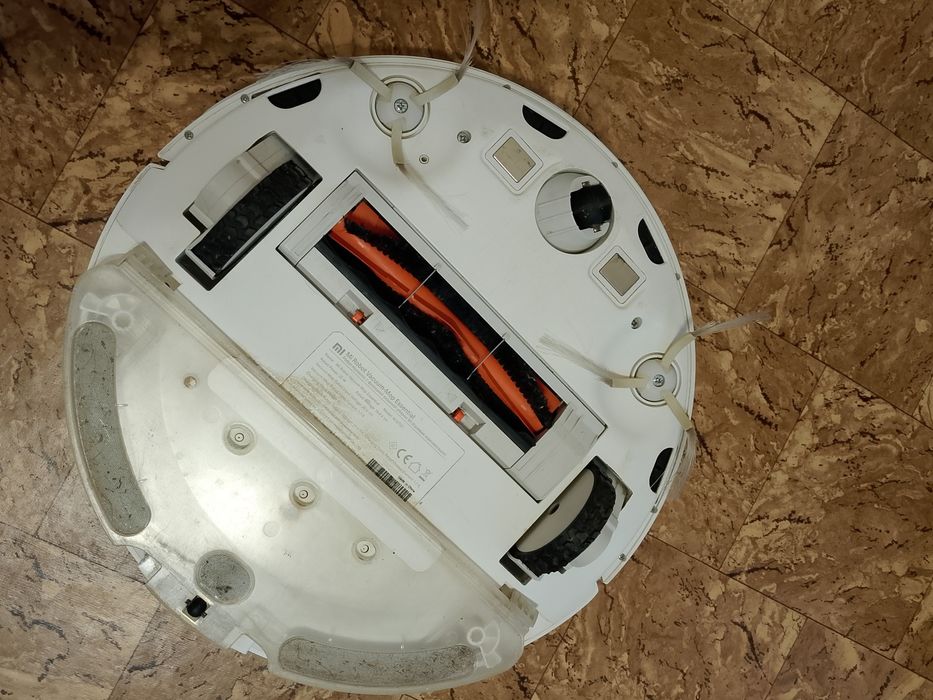 Продам робот пылесос