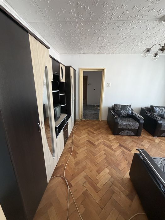 Vand apartament central curtea de arges