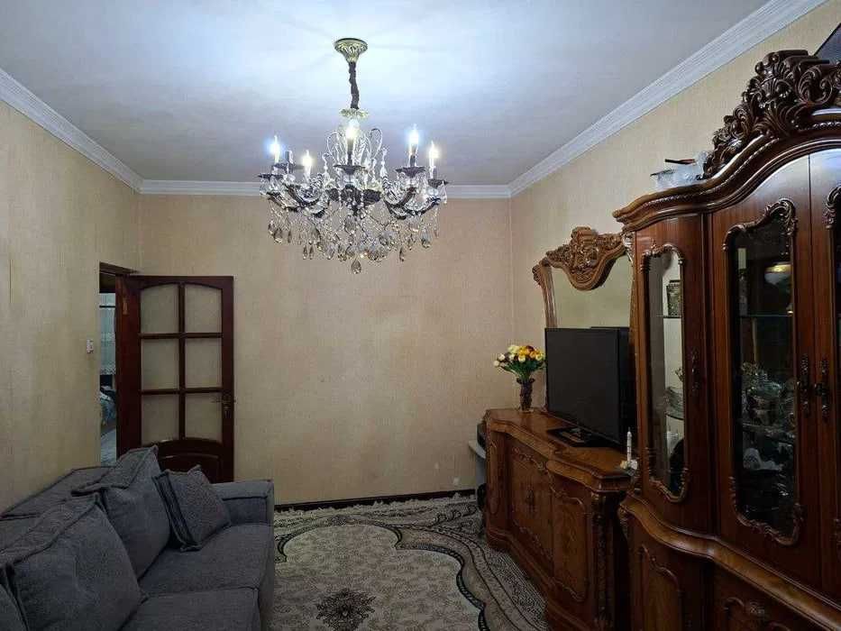 Tansiqboy da 3 xona 3 etaj Kvartira sotiladi !