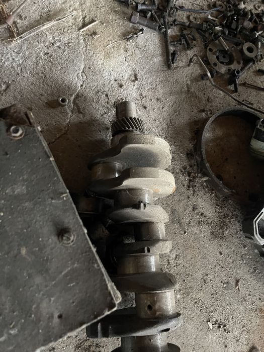 Vibrochen Ford in 3 arbore cotit tractor