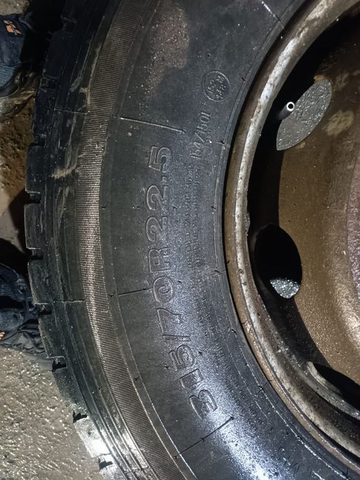 Продам шины  (4 баллона)