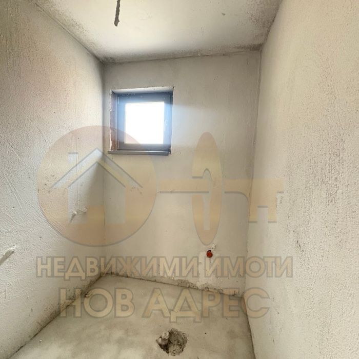 Продава се Двустаен апартамент в Търговище, Център - 55 кв.м за 1310 €/кв.м - Снимка #6