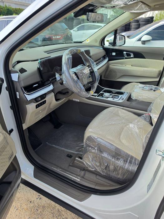 KIA Karnival 1.6T Hybrid full option