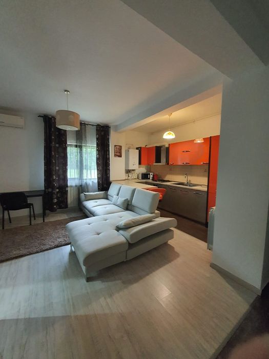 Proprietar, inchiriez ap.  2 camere, zona  Campus, parcare inclusă