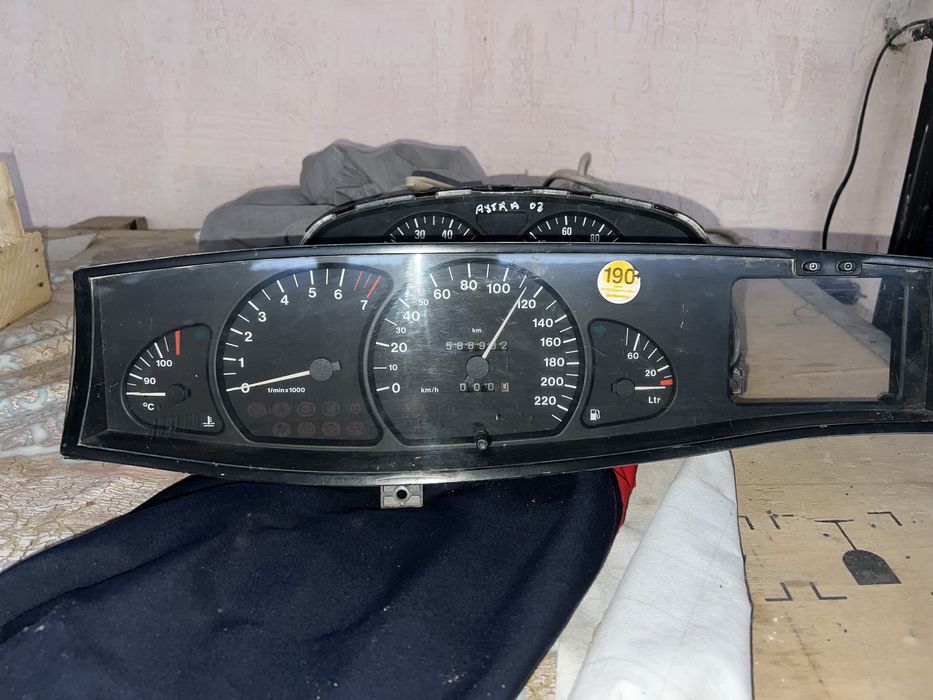 Щиток приборов Opel Omega B Приборная панель Опель Омега Б