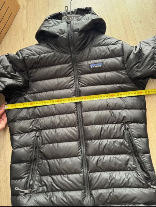 Geaca puffer de iarna impermeabila cu pene de gasca Patagonia neagra