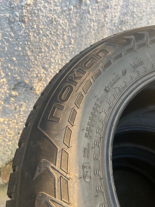 Продам шины в отличном сост