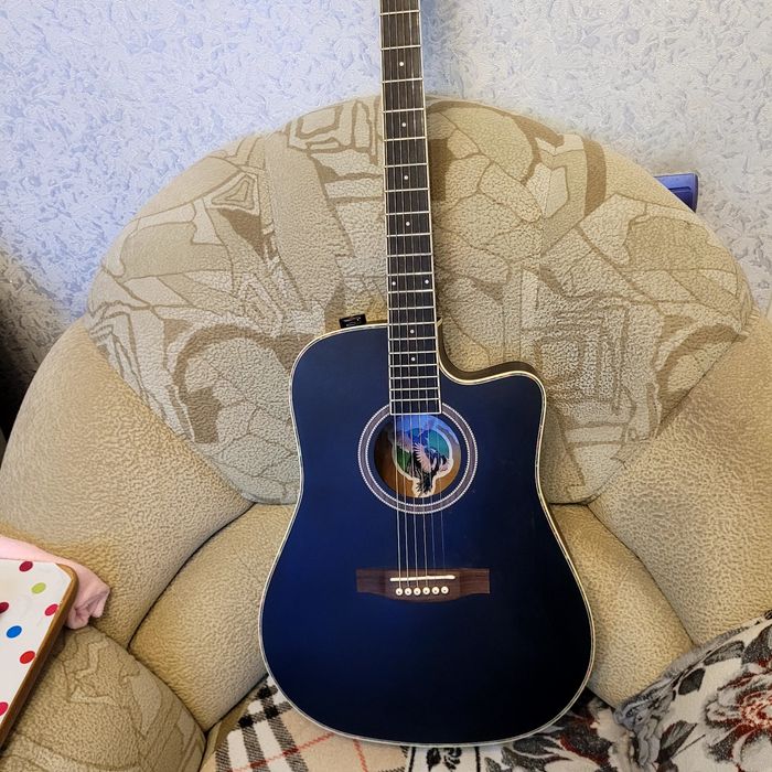 Гитара акустическая электро состояниеотличное