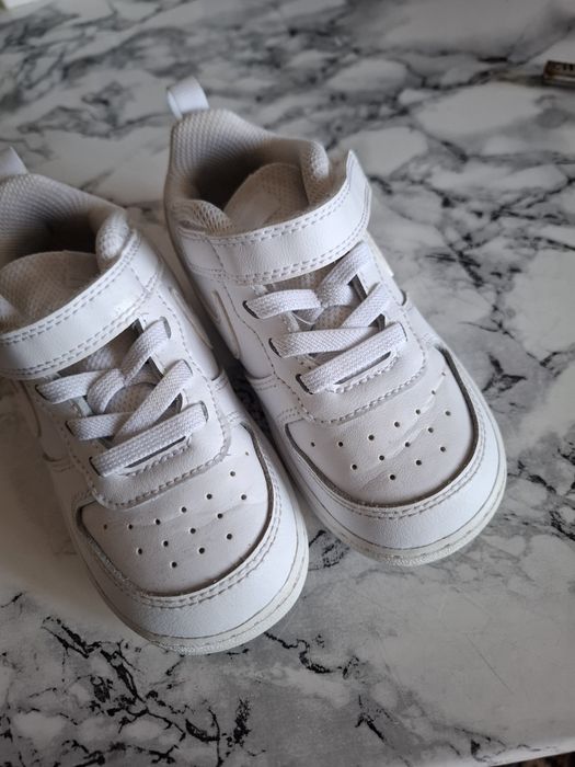 Adidasi nike copii