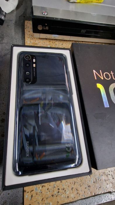 Mi note 10 lite у идеальном состоянии