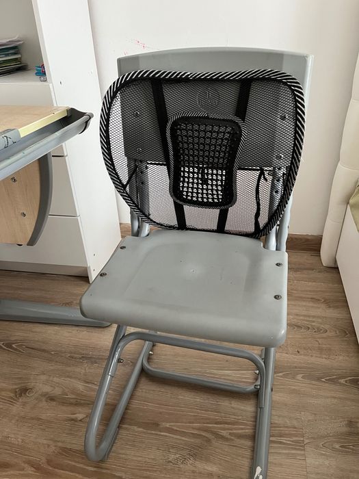 Шкаф, стол и стульчик для школьника