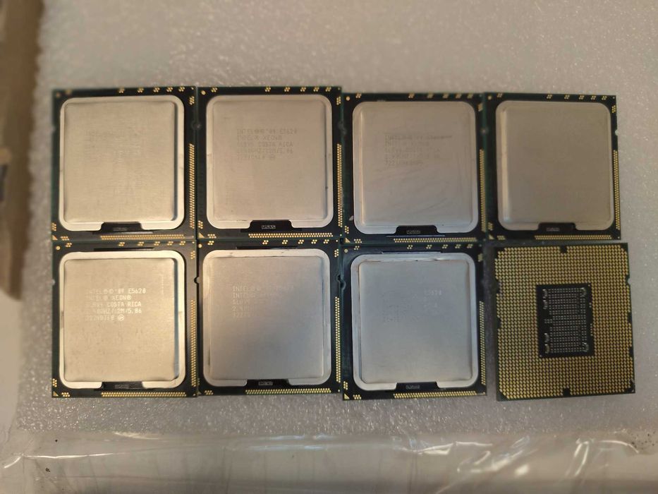 (x49) Procesoare Intel Xeon Server CPU Lot/Bucati (FCLGA1150-1155-1366-2011, LGA1366-1567-771, PLGA771)