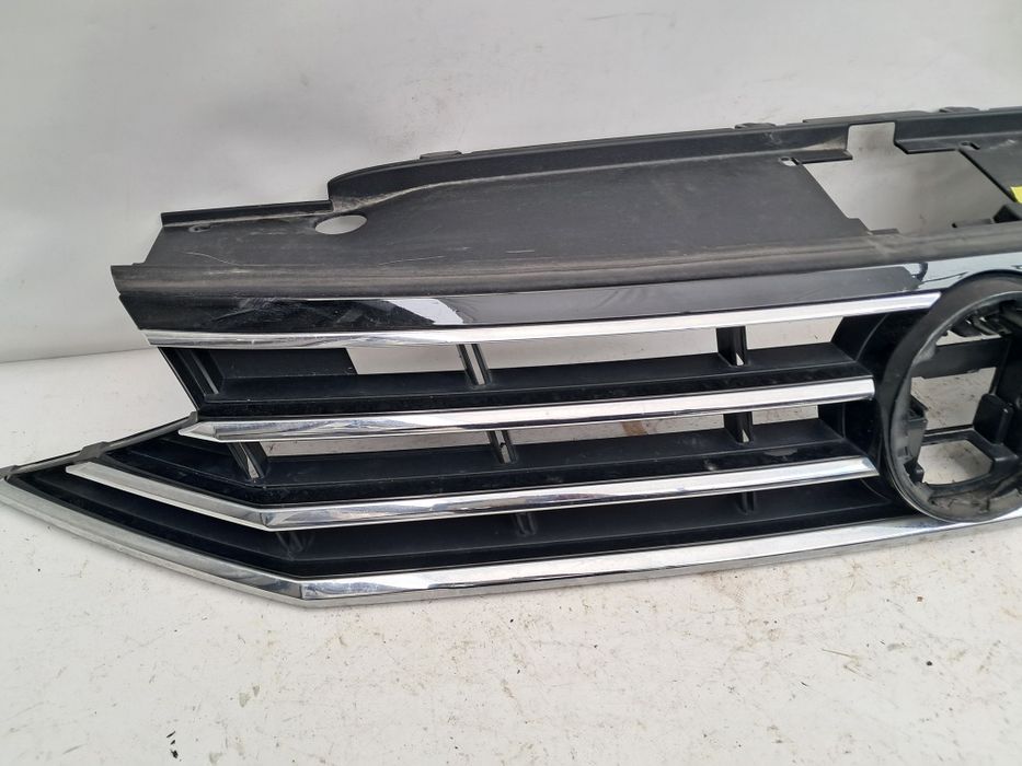 Грил решетка Vw Passat B8