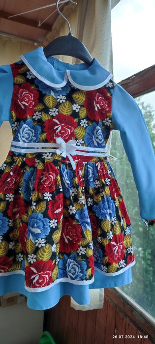 Продам детские платья