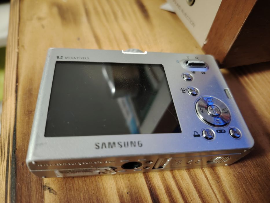Aparat foto Samsung M100