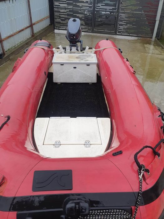 Barca rib 4 m, peridoc și motor yamaha 6 hp