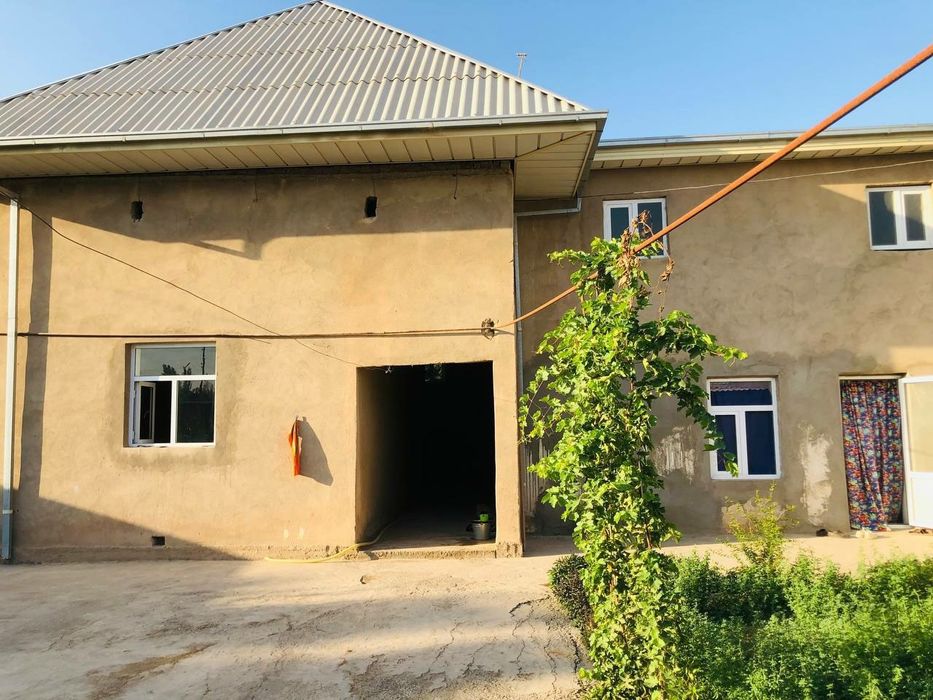 Uy sotiladi markazda