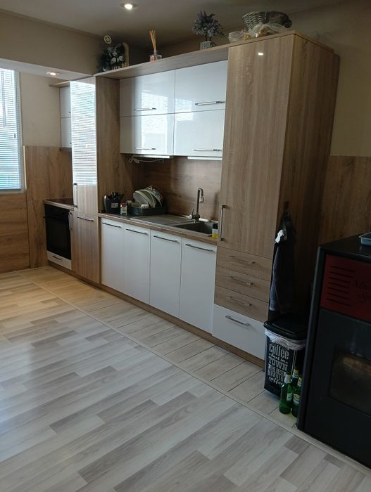 Продава се Многостаен апартамент в Благоевград, Освобождение - 115 кв.м за 1566 €/кв.м - Снимка #2