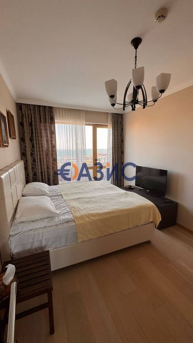 Продава се Тристаен апартамент в Свети Влас - 118 кв.м за 2416 €/кв.м - Снимка #2