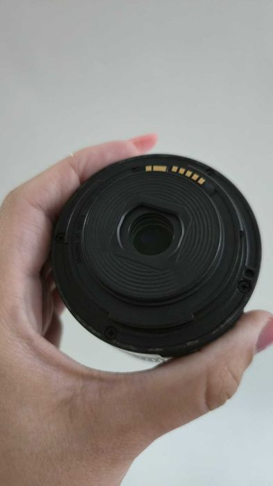 Vand Canon EF-S 18-55mm f/3.5-5.6 IS II + filtru polaroid multi-coated UV
