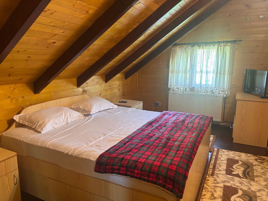 Închiriere cabana