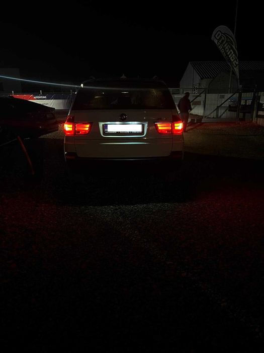 Stopuri LED BMW X5 E70 conversie la Facelift