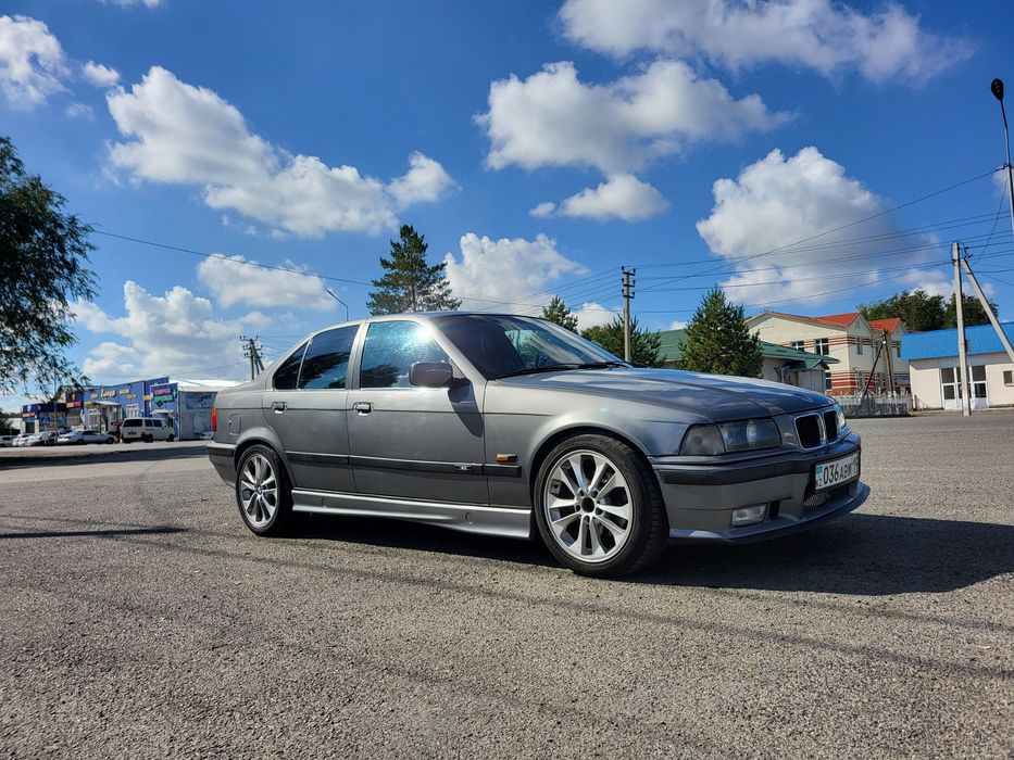 Продам bmw e36 в хорошем состояний
