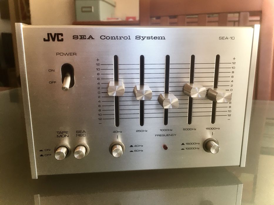 Еквалайзер JVC SEA-10
