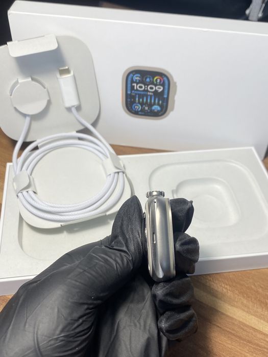 Apple Watch Ultra 2 / 49 mm / Titanium / GPS+ Cellular / Cod produs: 3688