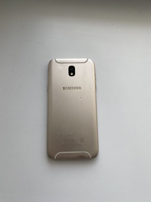 Продам самсунг J5 на запчасти