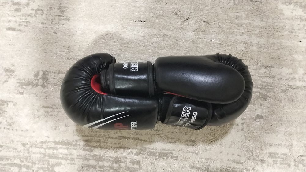 Боксерские перчатки 10 oz "Top fighter"