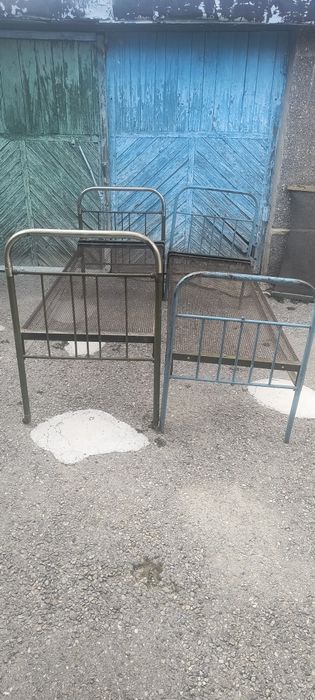Железные кровати, кровать