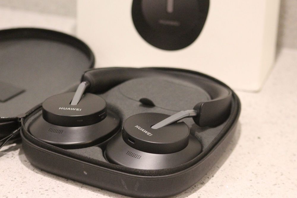 Huawei Freebuds Studio Impecabil Premium