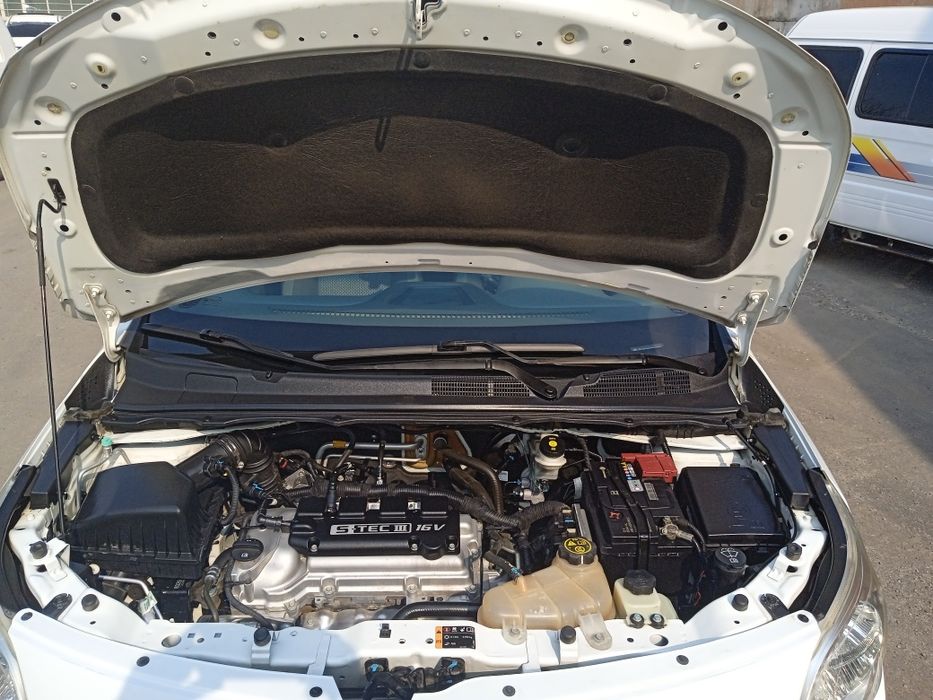 Продаю Cobalt 2015г механика