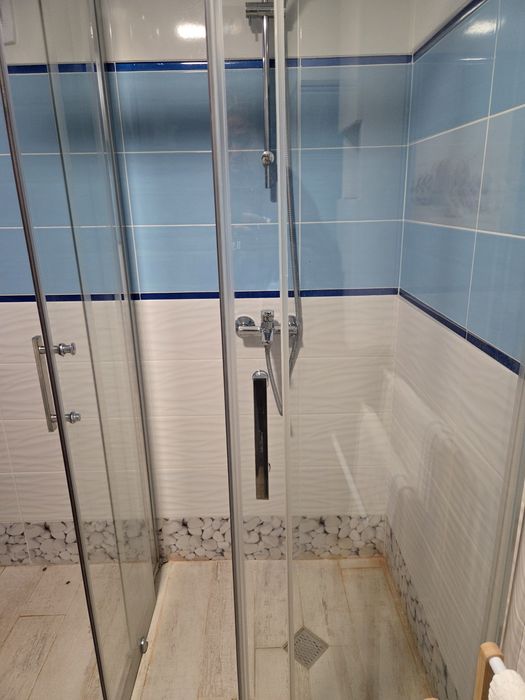 Продавам душ кабина Inter Ceramic
