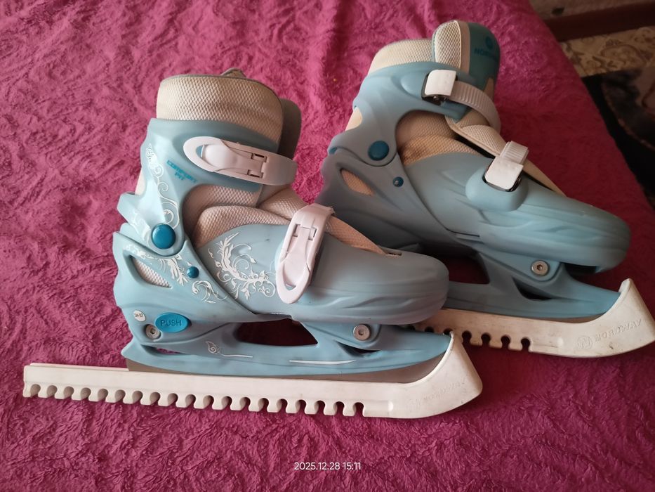 Продам коньки для девочки