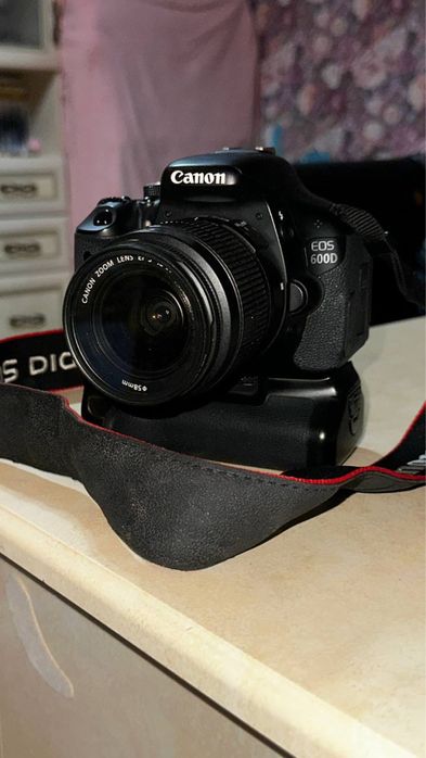 Продаётся фотоаппарат в отличном состоянии