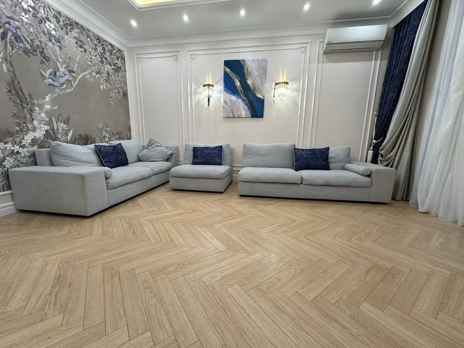 Диван 4 метровый,