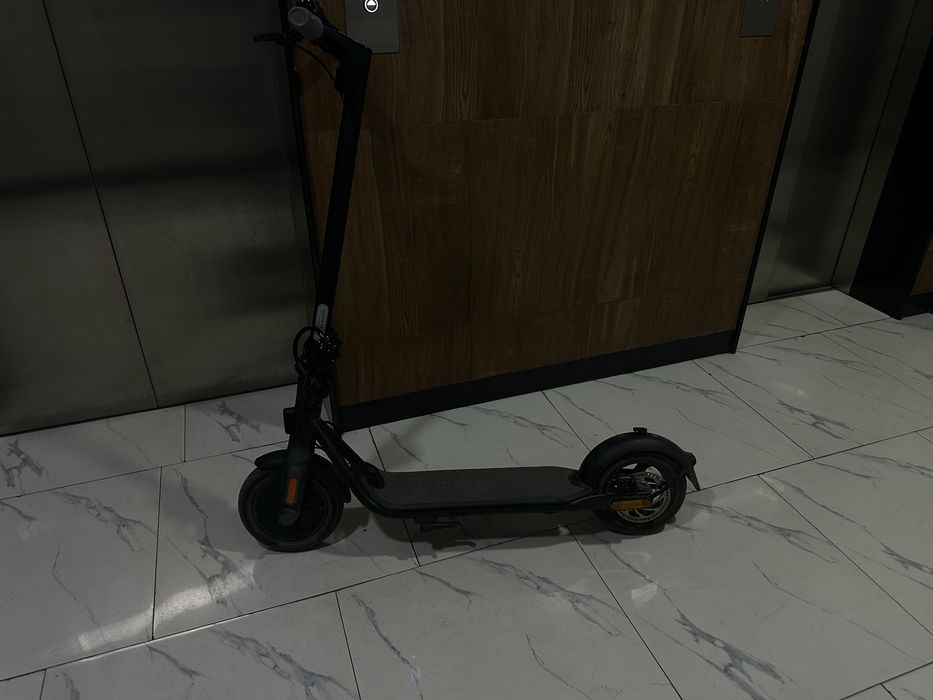 Электронный Самокат Ninebot f20A