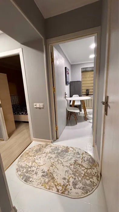 Сдаётся кв ор-р Максим горький Саёхат 3/2/4 р-н Мирзо-Улугбекский