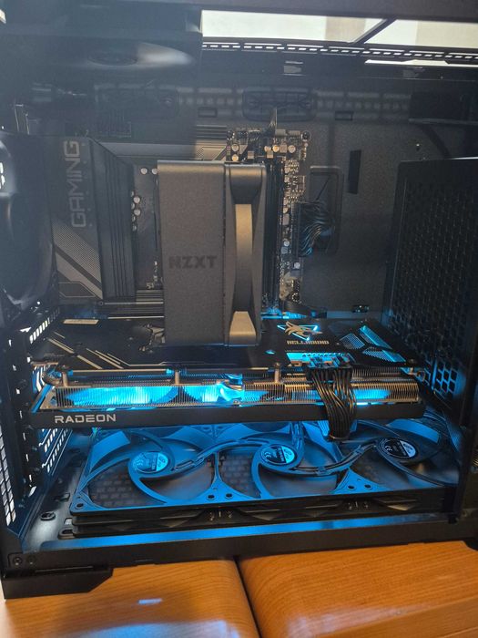 Геймърски компютър Ryzen 5 7600 / RX 7800 XT 16GB / 32GB DDR5