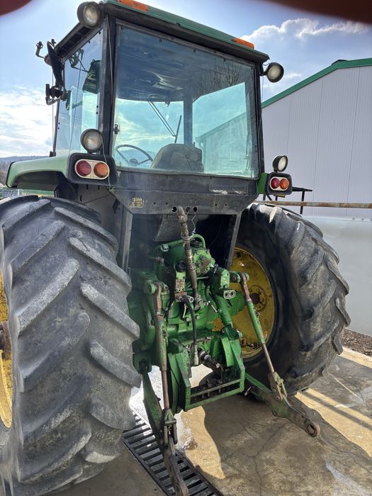 Tractor johnd deera 180 cp 4x4